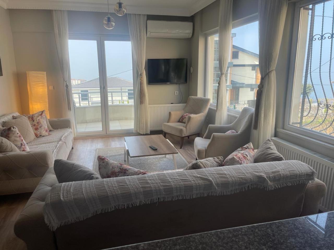 Yalova Apartments エクステリア 写真